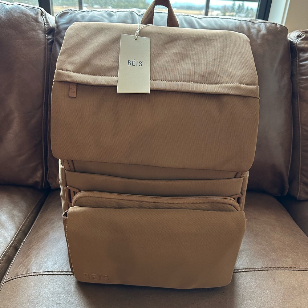 BEIS - The Ultimate Diaper Backpack in Camel
